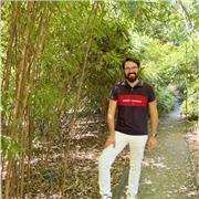 Après un Master mention bien et avoir obtenu les écrits du CRFPA, je souhaite transmettre mon savoir et mes astuces pour réussir.